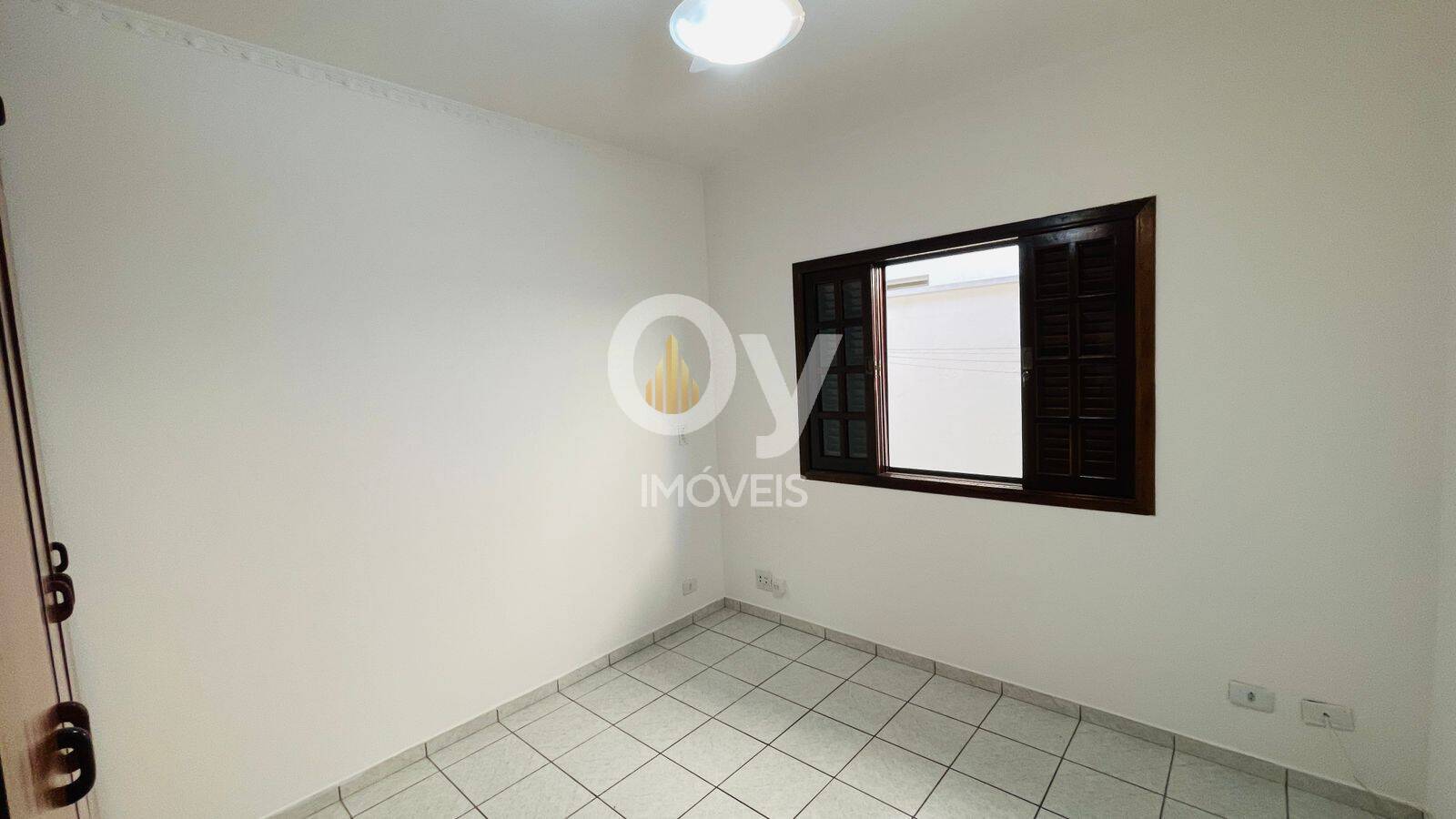 Casa Térrea para Locação no Condomínio Jardim das Colinas