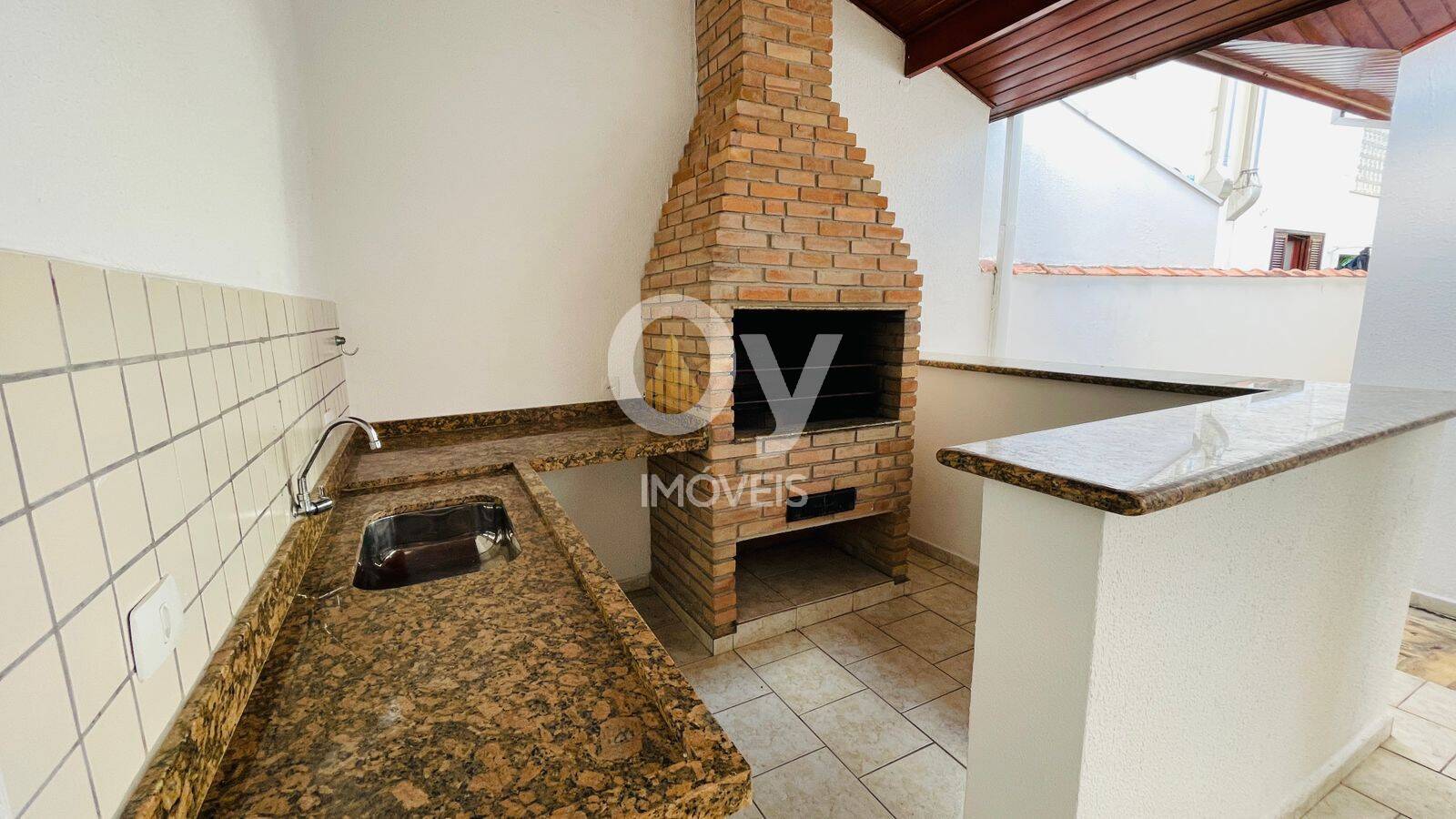 Casa Térrea para Locação no Condomínio Jardim das Colinas