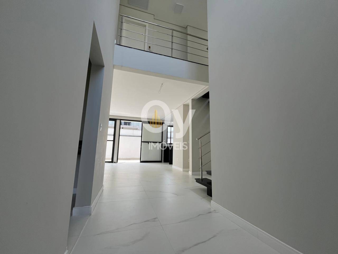 Casa Alto Padrão Recém Construída no Condomínio Rudá
