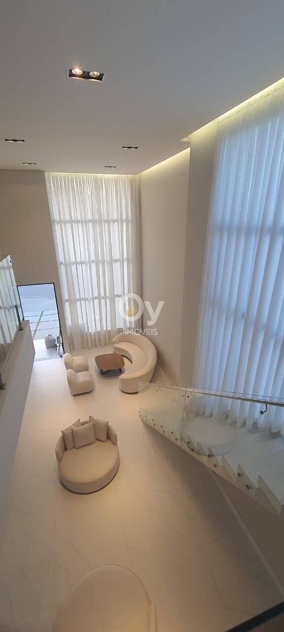 Casa para locação e venda no Alphaville 2 – 5 Suítes| Piscina aquecida