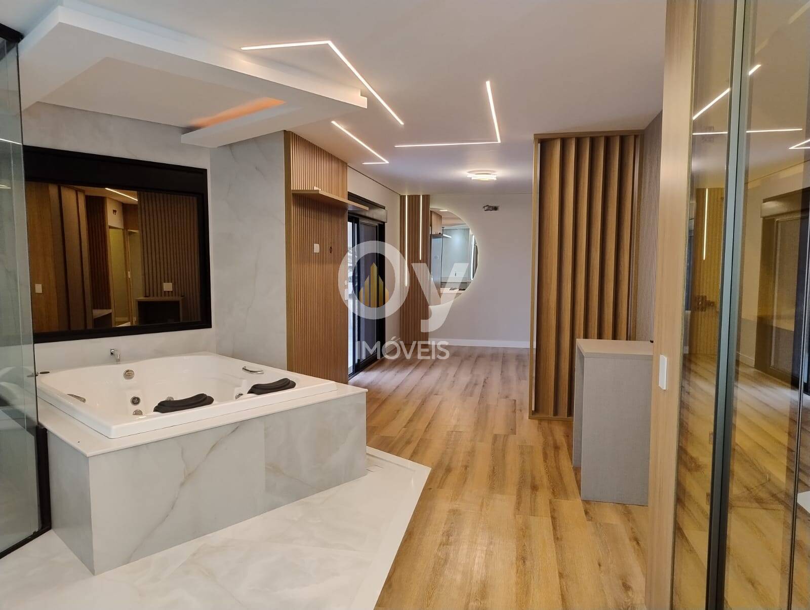 Casa de Alto Padrão à Venda – Jardim do Golfe I