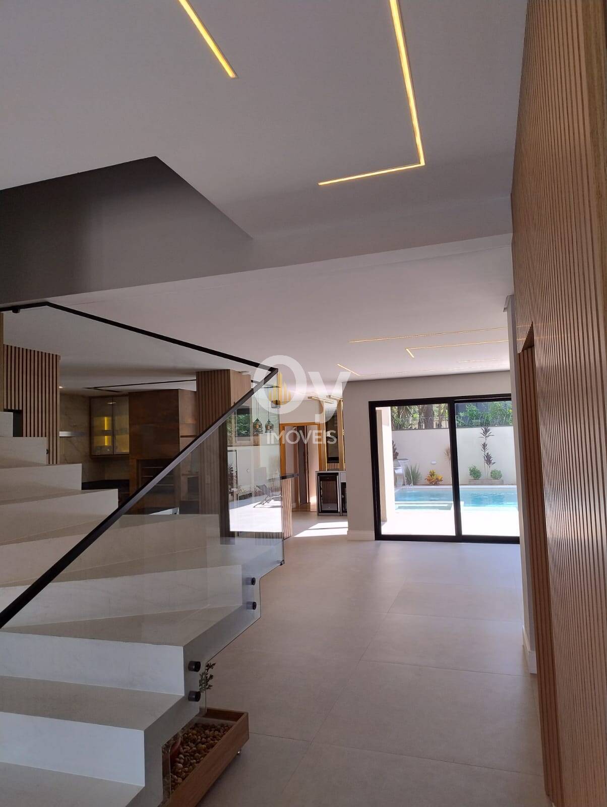 Casa de Alto Padrão à Venda – Jardim do Golfe I