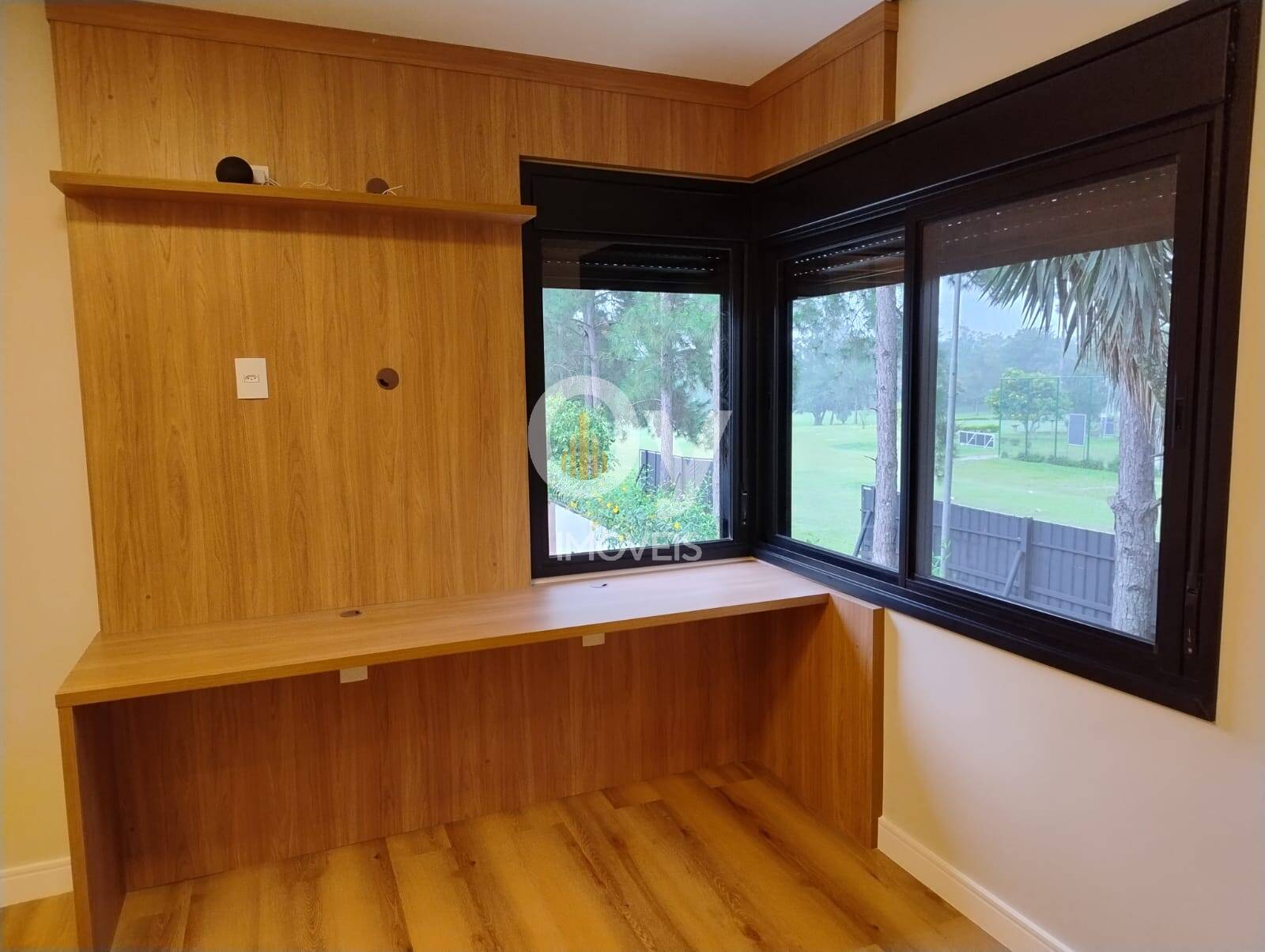 Casa de Alto Padrão à Venda – Jardim do Golfe I