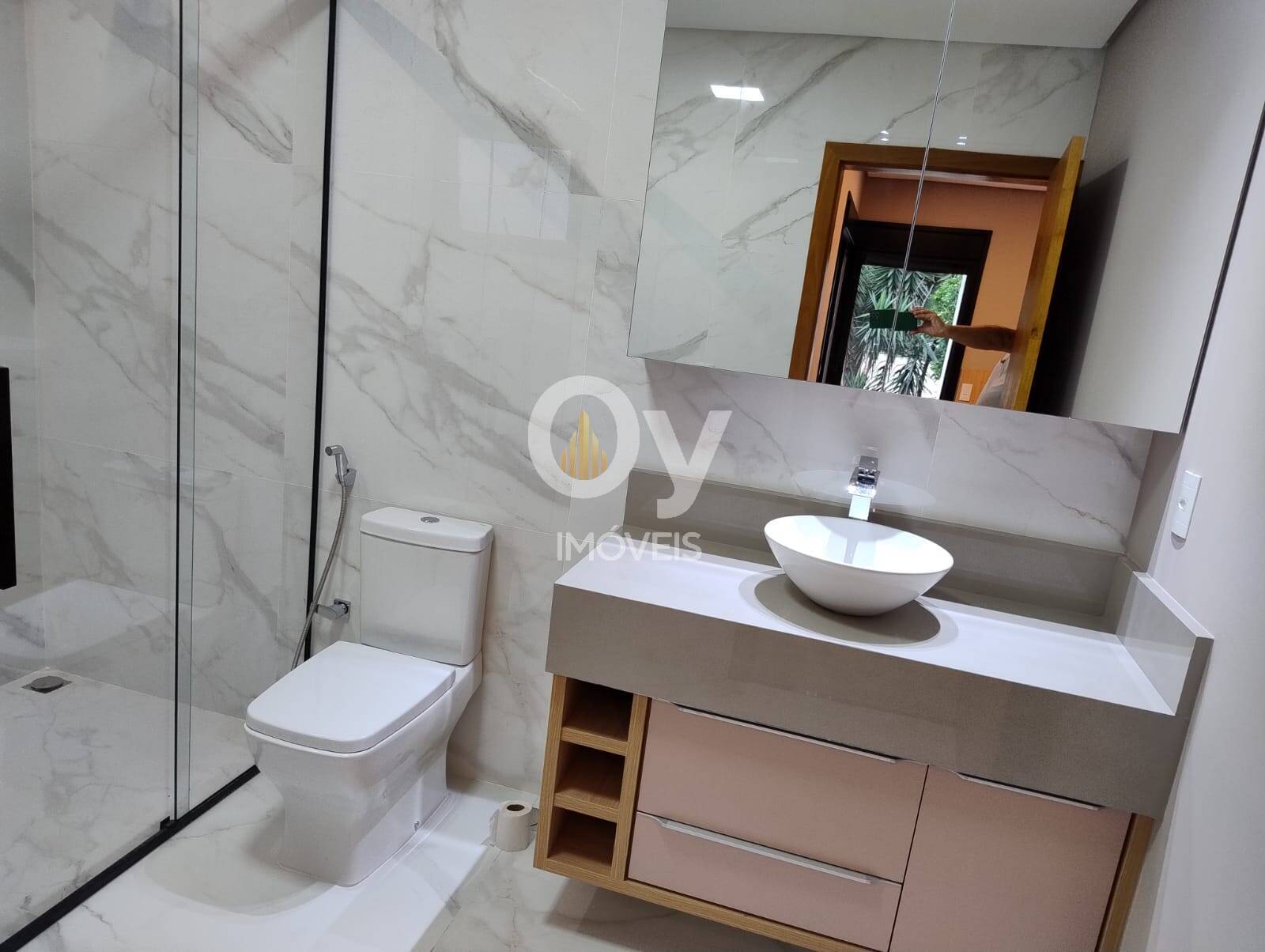 Casa de Alto Padrão à Venda – Jardim do Golfe I