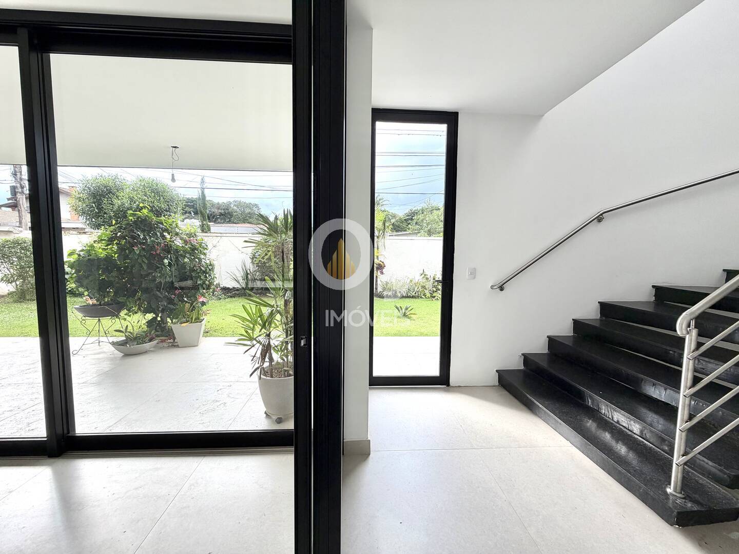 Casa gigante para uso comercial no Jardim Esplanada I – maravilhosa