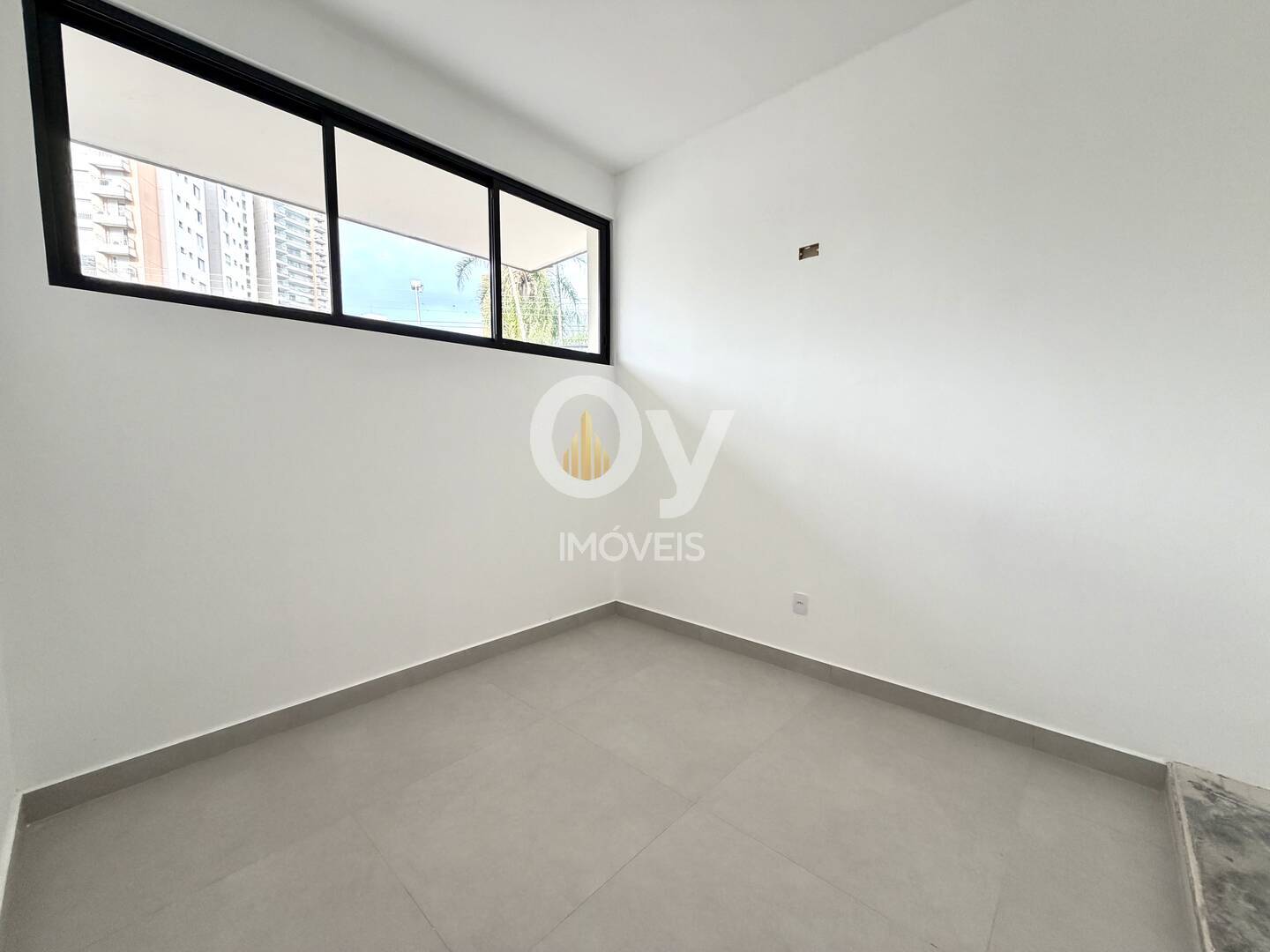 Casa gigante para uso comercial no Jardim Esplanada I – maravilhosa