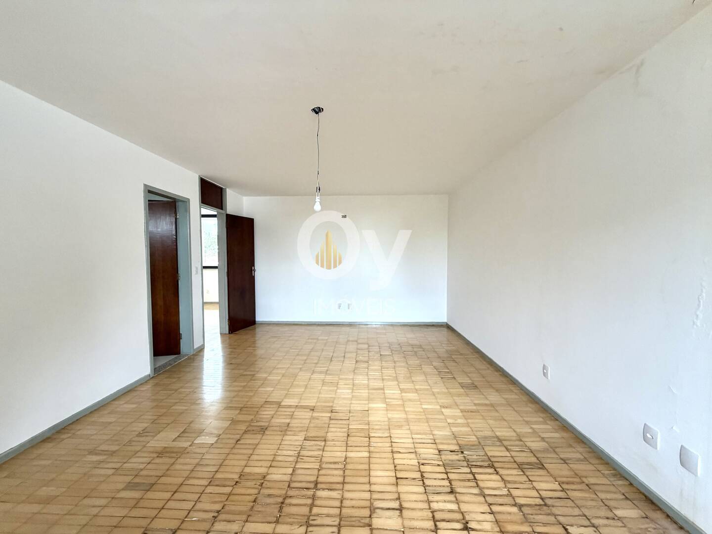 Casa gigante para uso comercial no Jardim Esplanada I – maravilhosa