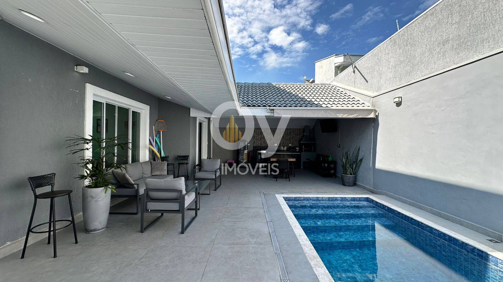 SOBRADO À VENDA NO CONDOMÍNIO QUINTA VILLA BRANCA – JACAREÍ