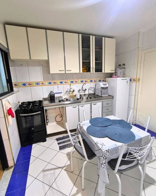 Apartamento 3 Dormitórios no Edifício Ponta Negra – 134 m²