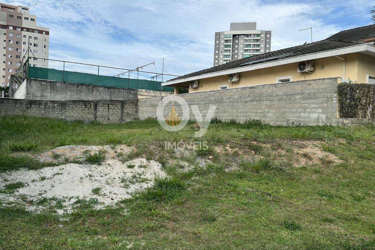 Terreno de 320m² à Venda no Quintas de Vila Branca - Jacareí