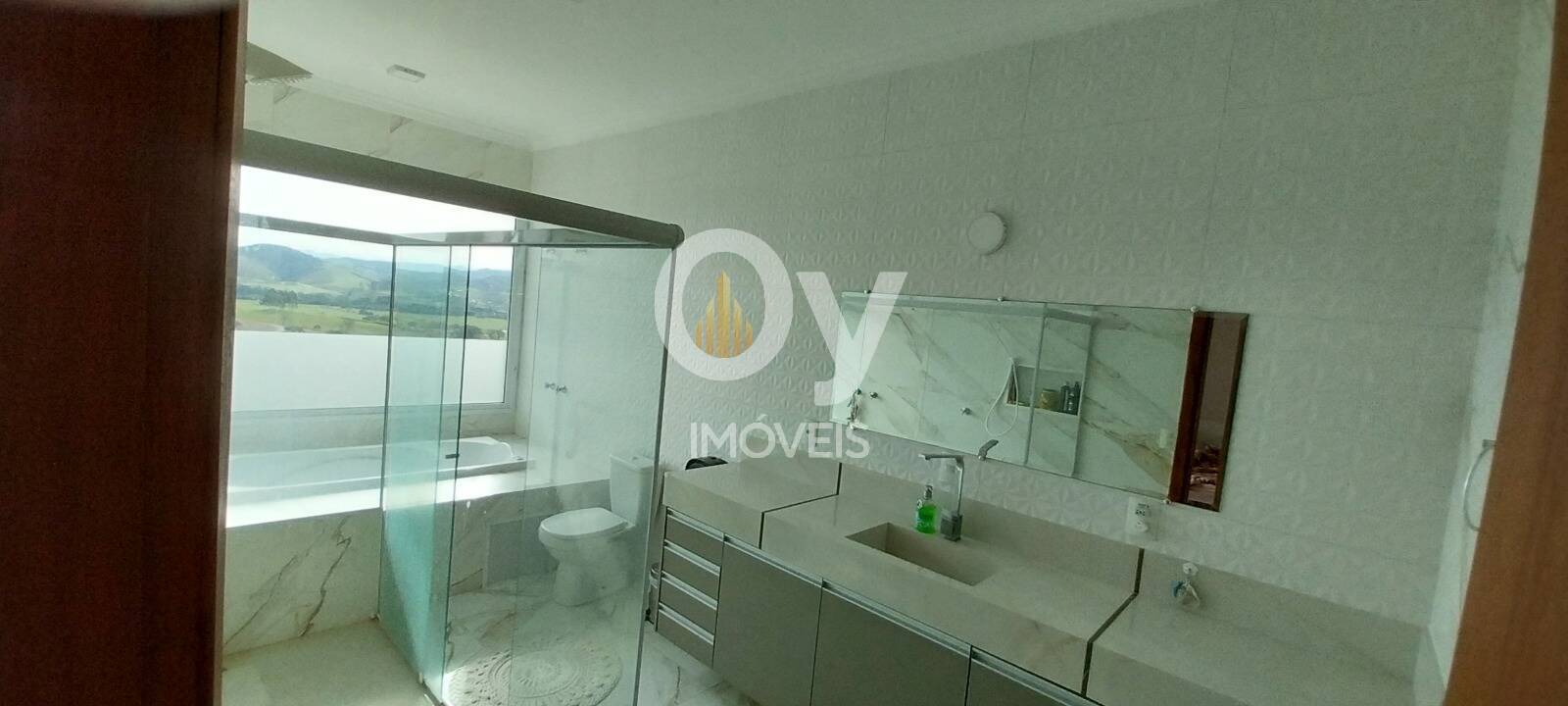 Sobrado Alto Padrão | 3 Suítes | Vista Serra | Jaguary Urbanova