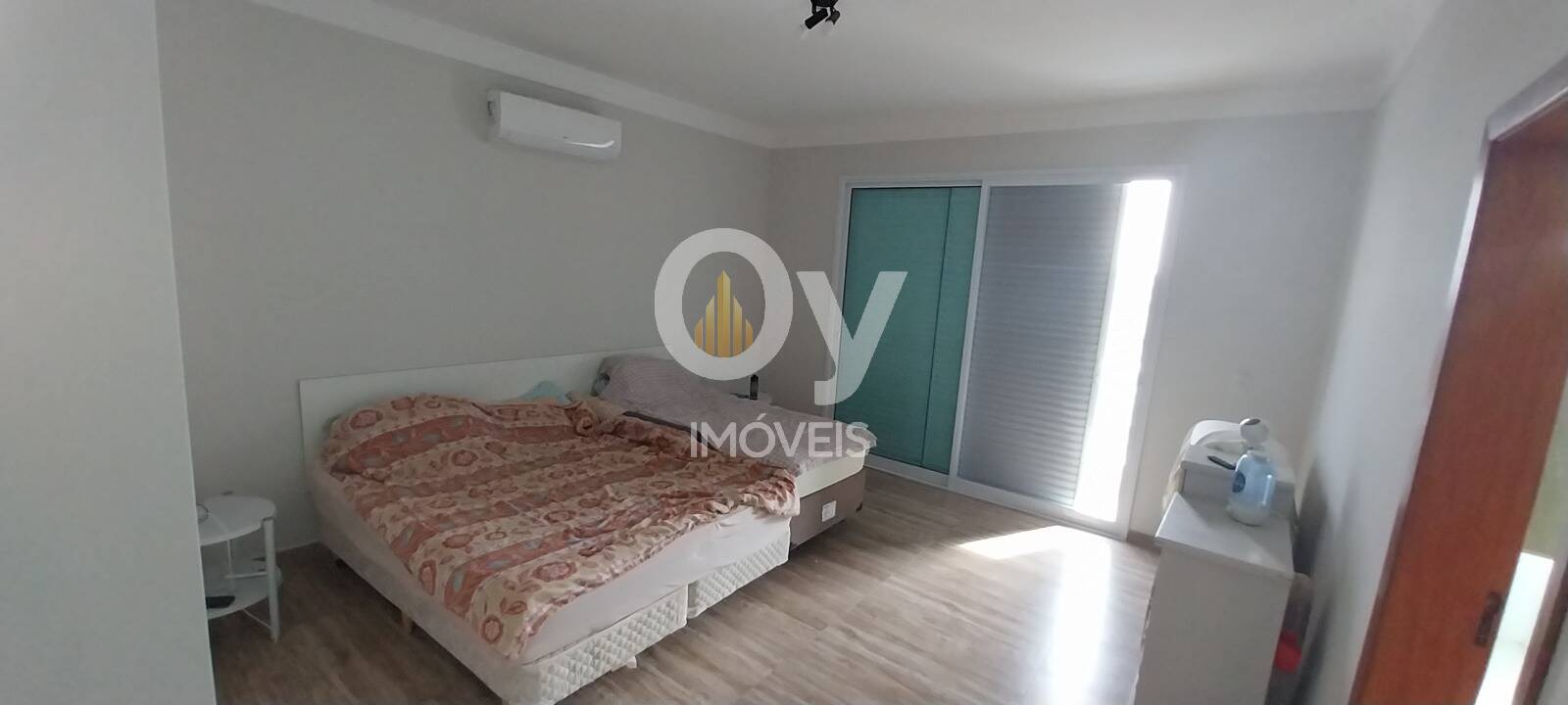 Sobrado Alto Padrão | 3 Suítes | Vista Serra | Jaguary Urbanova