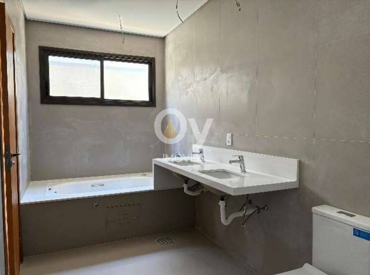 Vende Casa Térrea 3 Suítes no Colinas do Paratehy