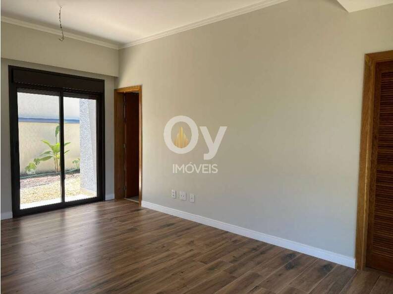 Vende Casa Térrea 3 Suítes no Colinas do Paratehy