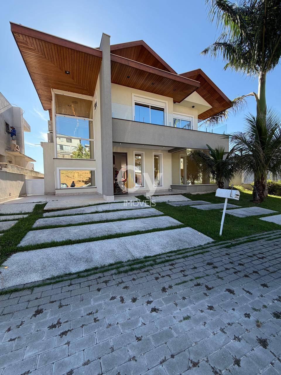 Exclusivo no Jaguary: Sobrado à venda Luxuoso com Piscina, Sauna, Ofurô