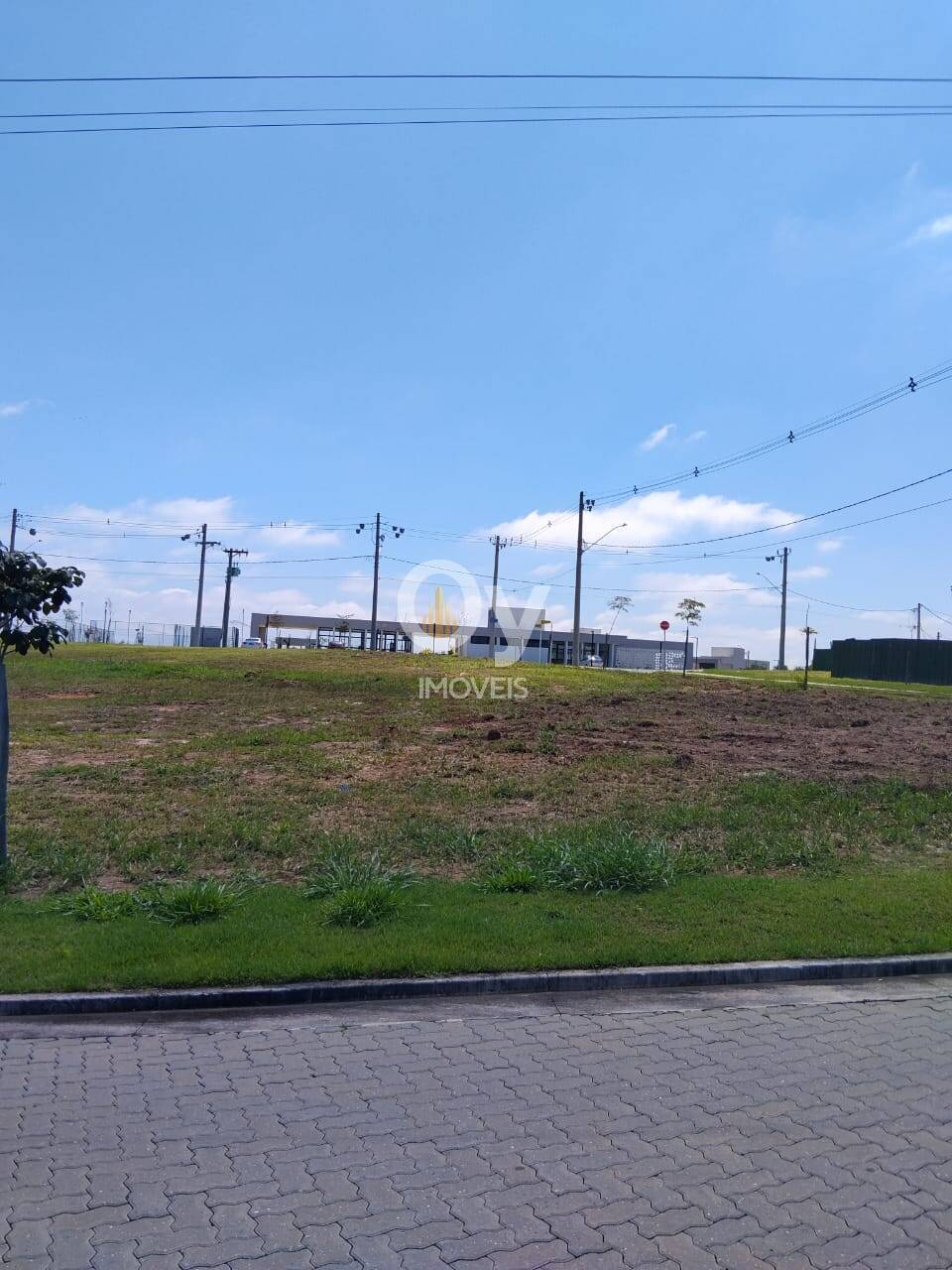 Terreno de Esquina no Terras Alpha Urbanova – 378 m²
