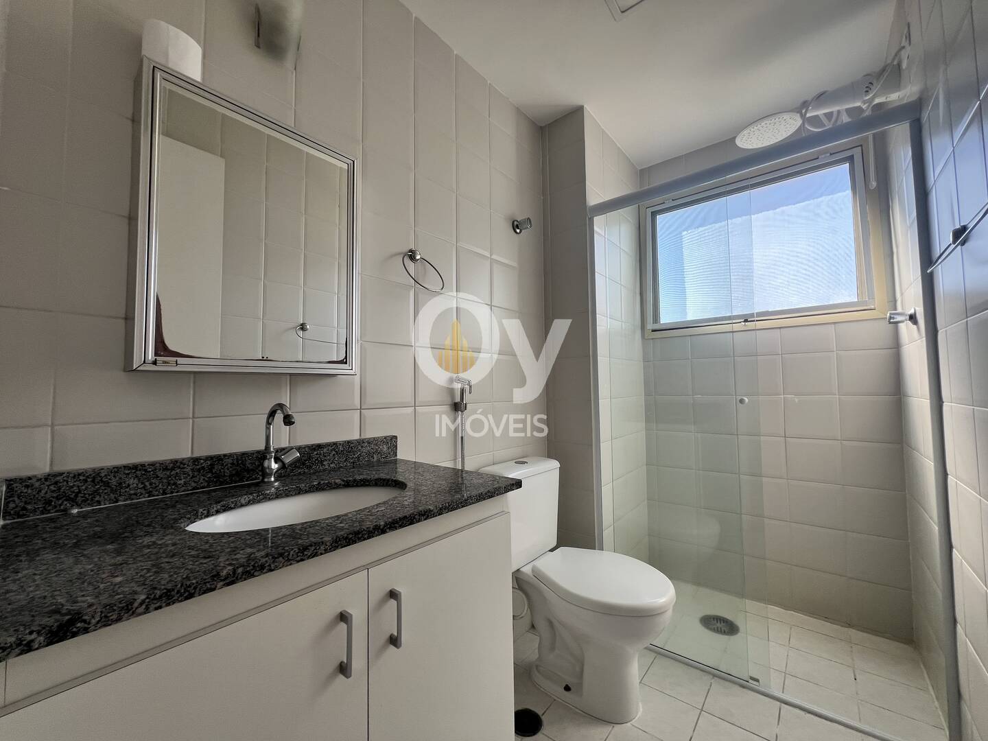 Apartamento com 3 Dormitórios (1 Suíte) | 2 Vagas | Excelente Localização