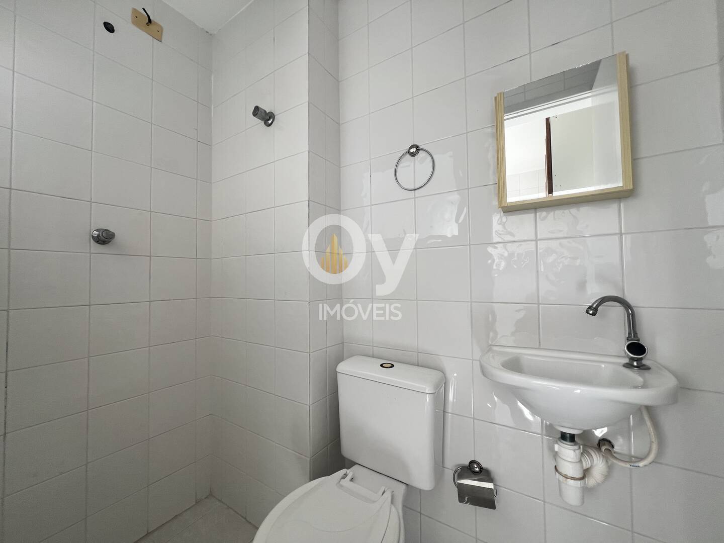 Apartamento com 3 Dormitórios (1 Suíte) | 2 Vagas | Excelente Localização
