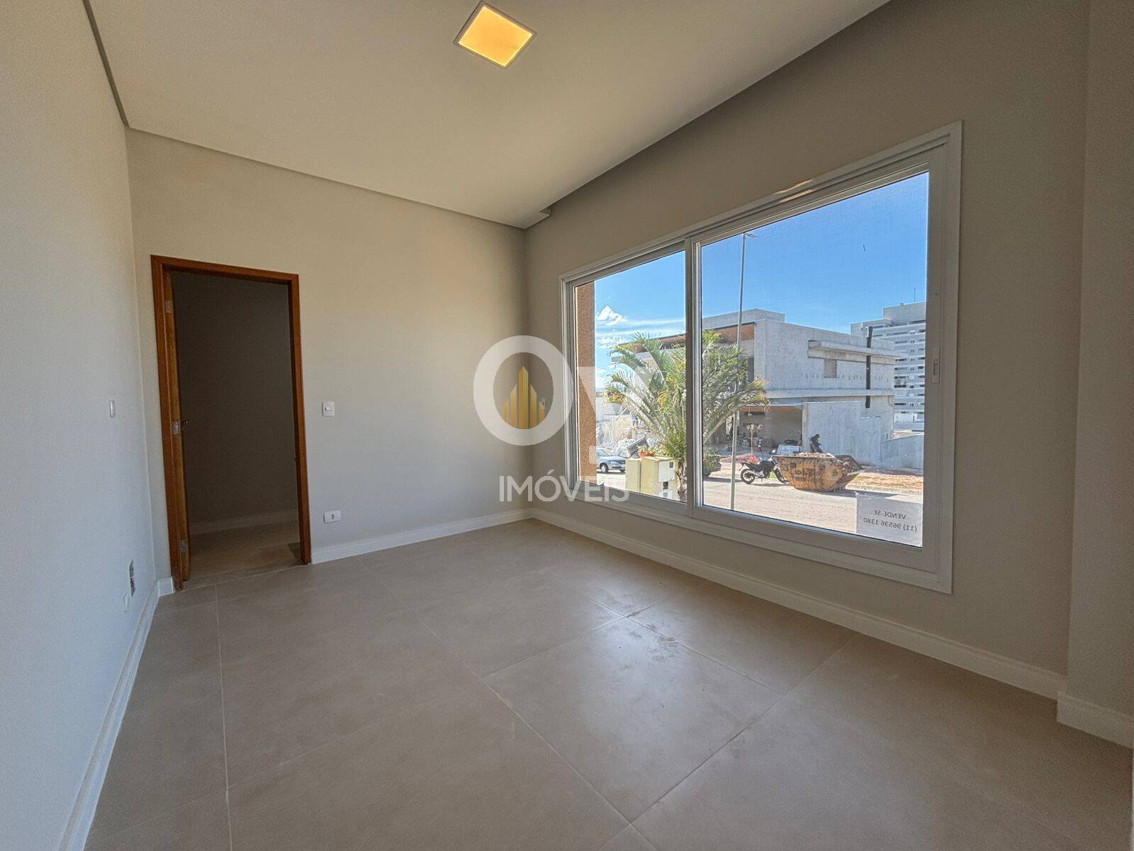 Sobrado condomínio Mônaco | 4 Suítes | 451m² T - 300m² C | 2 Vagas