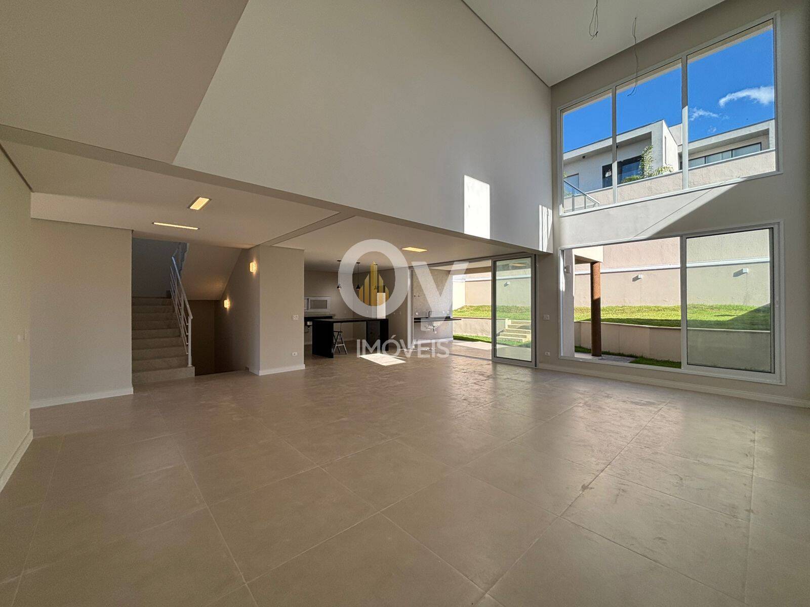 Sobrado condomínio Mônaco | 4 Suítes | 451m² T - 300m² C | 2 Vagas