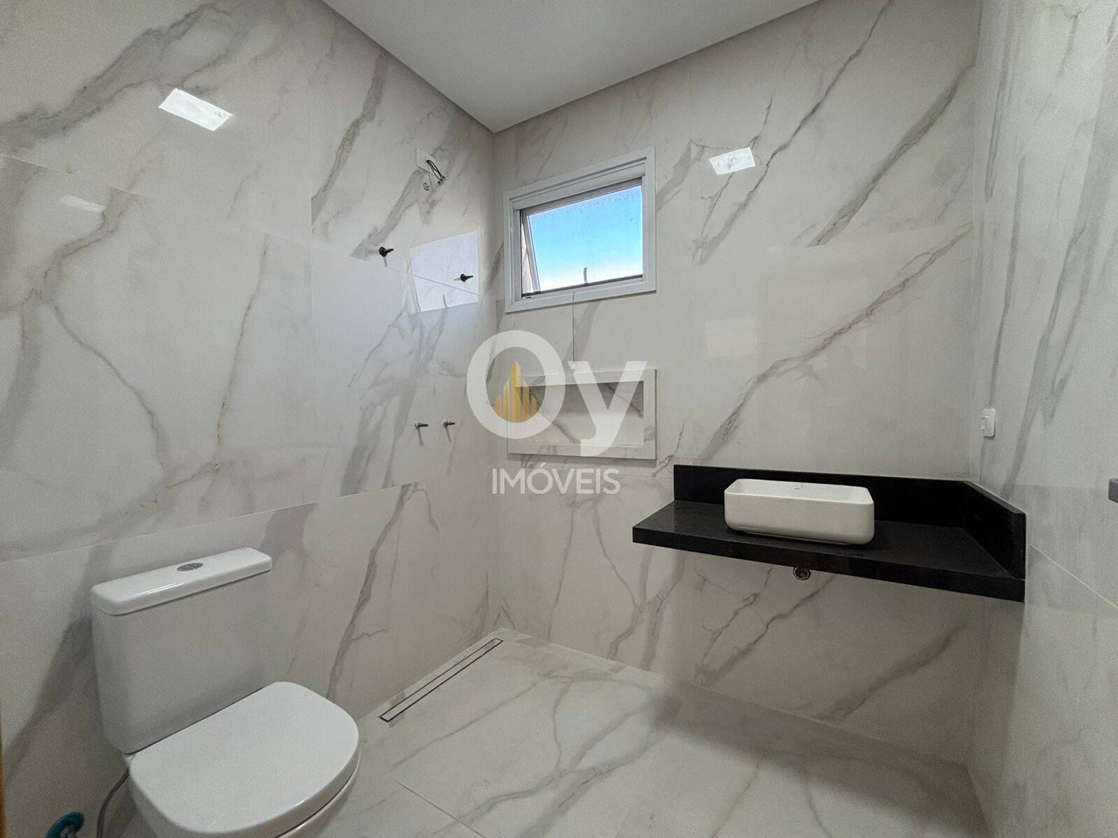 Sobrado condomínio Mônaco | 4 Suítes | 451m² T - 300m² C | 2 Vagas