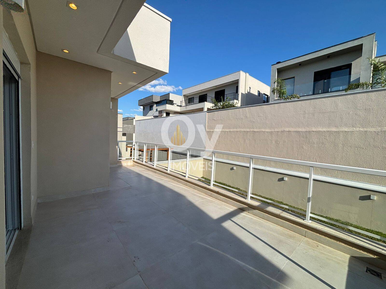 Sobrado condomínio Mônaco | 4 Suítes | 451m² T - 300m² C | 2 Vagas
