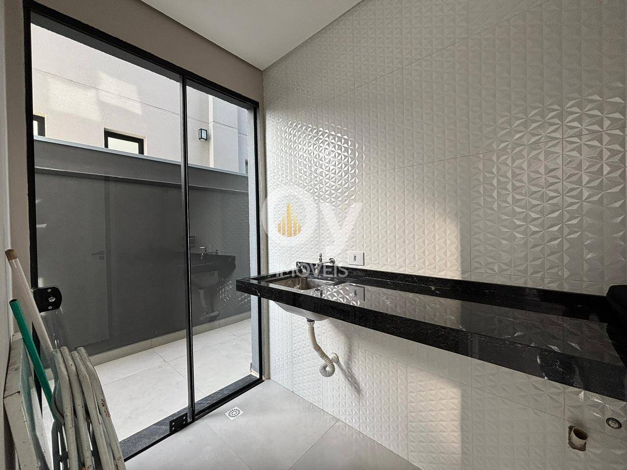 Sobrado Reserva Rudá | 4 dormitórios (3 Suítes) |250m² T - 238m² C| 2 vagas