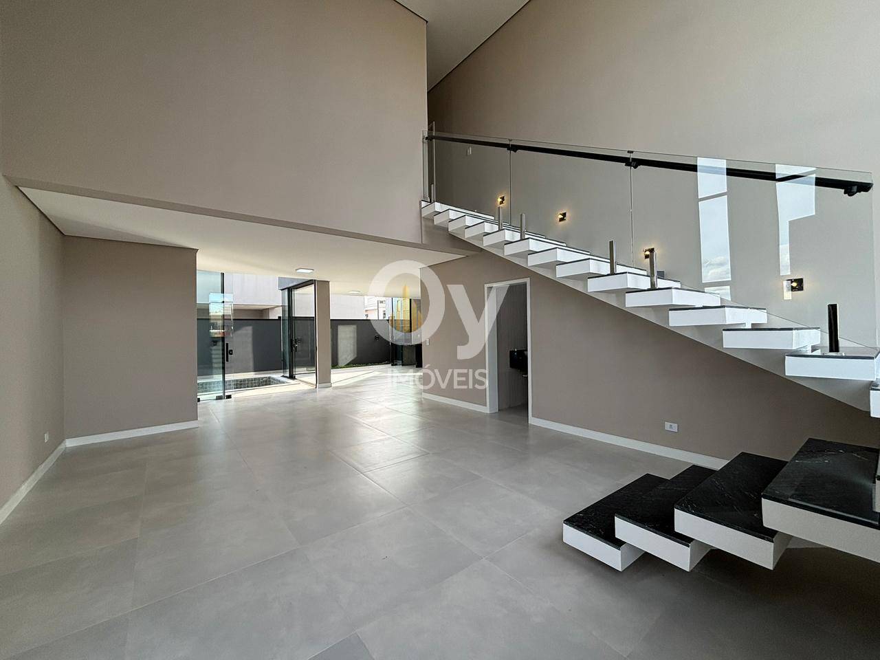 Sobrado Reserva Rudá | 4 dormitórios (3 Suítes) |250m² T - 238m² C| 2 vagas