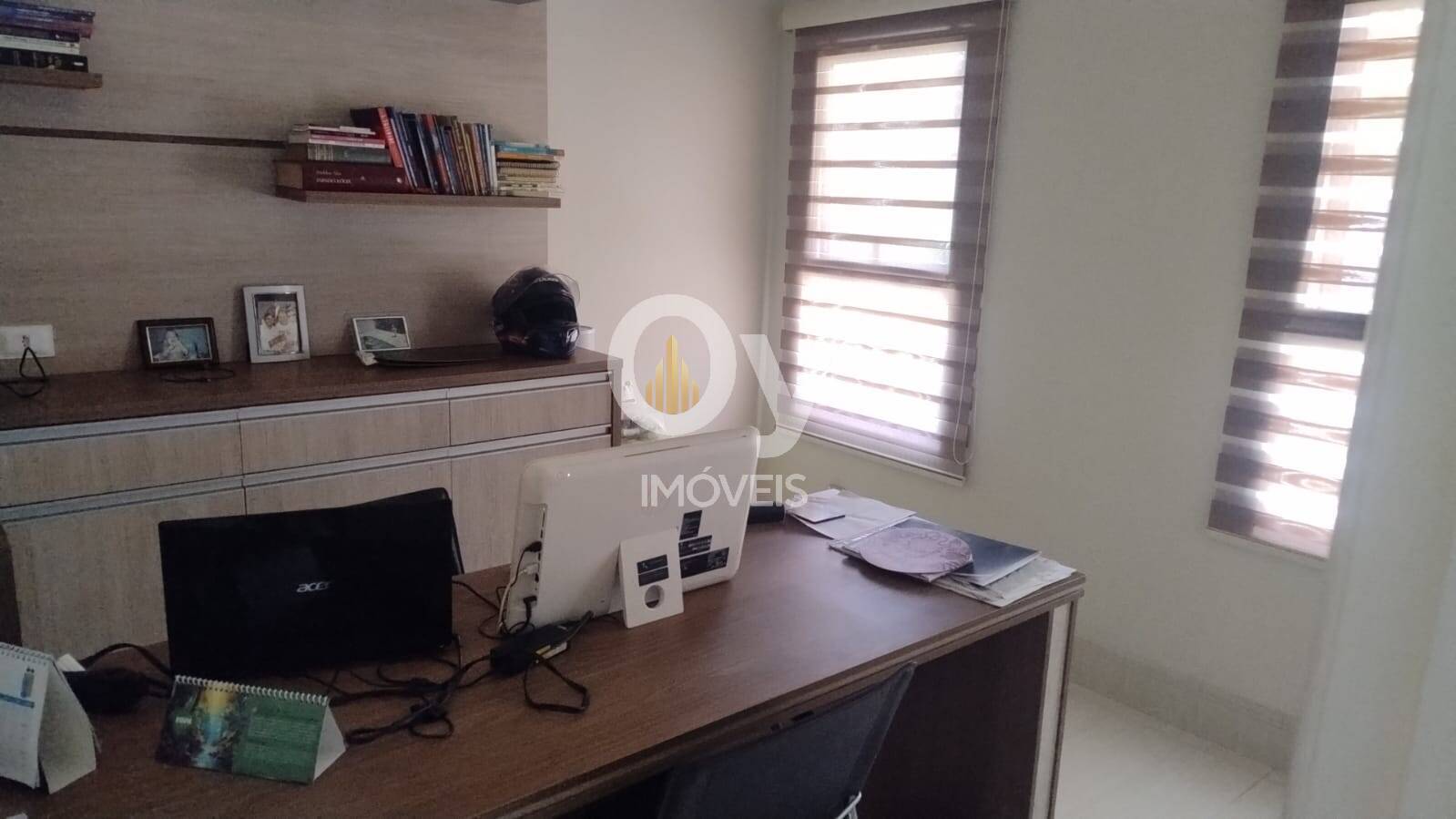 Sobrado à  venda com Piscina e Espaço Gourmet – 4 Dormitórios