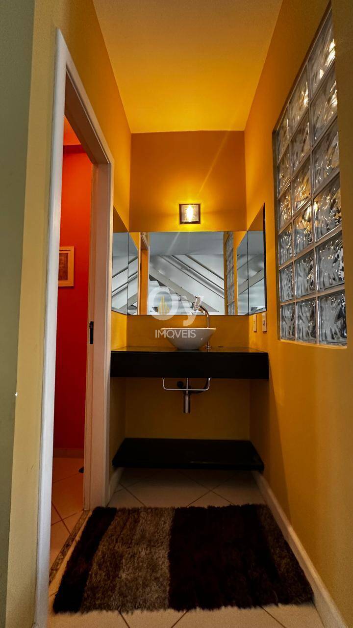 Flat Duplex Mobiliado e Decorado à Venda - Com 70m2 - 1 dormitório
