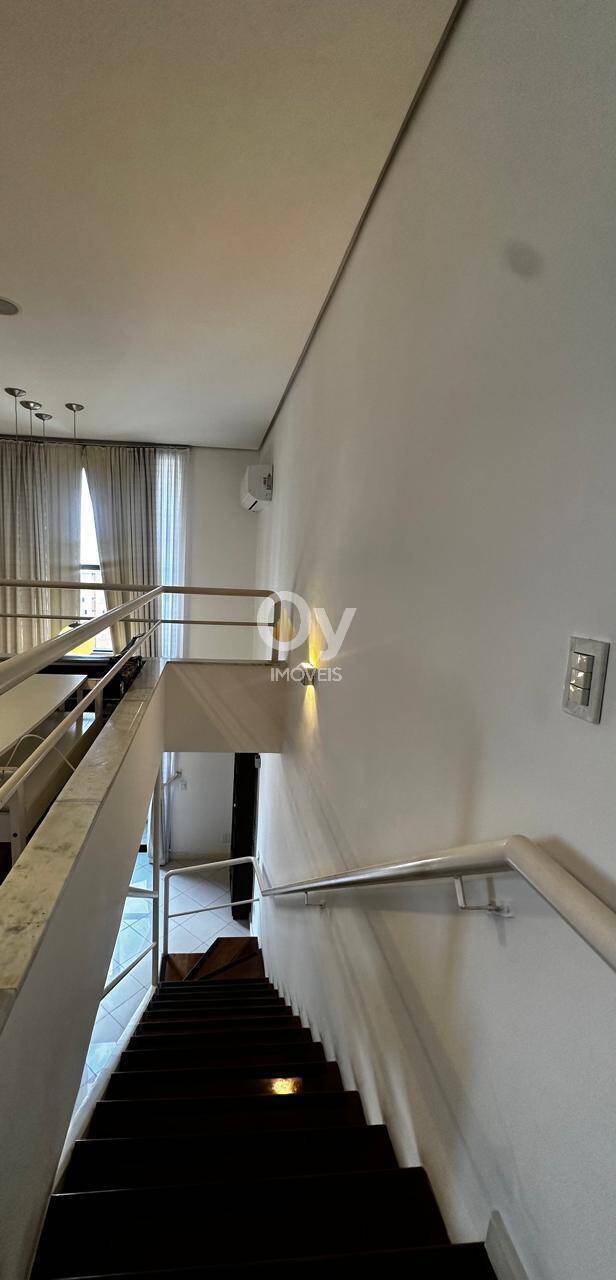 Flat Duplex Mobiliado e Decorado à Venda - Com 70m2 - 1 dormitório