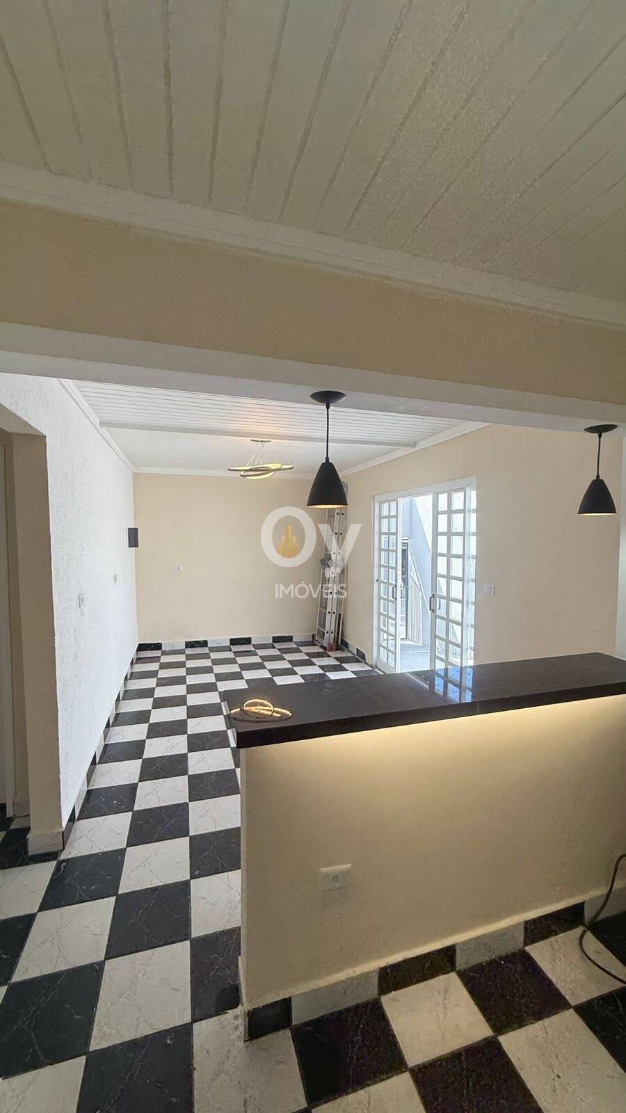 Casa 3 dormitórios para locação próximo a Embraer