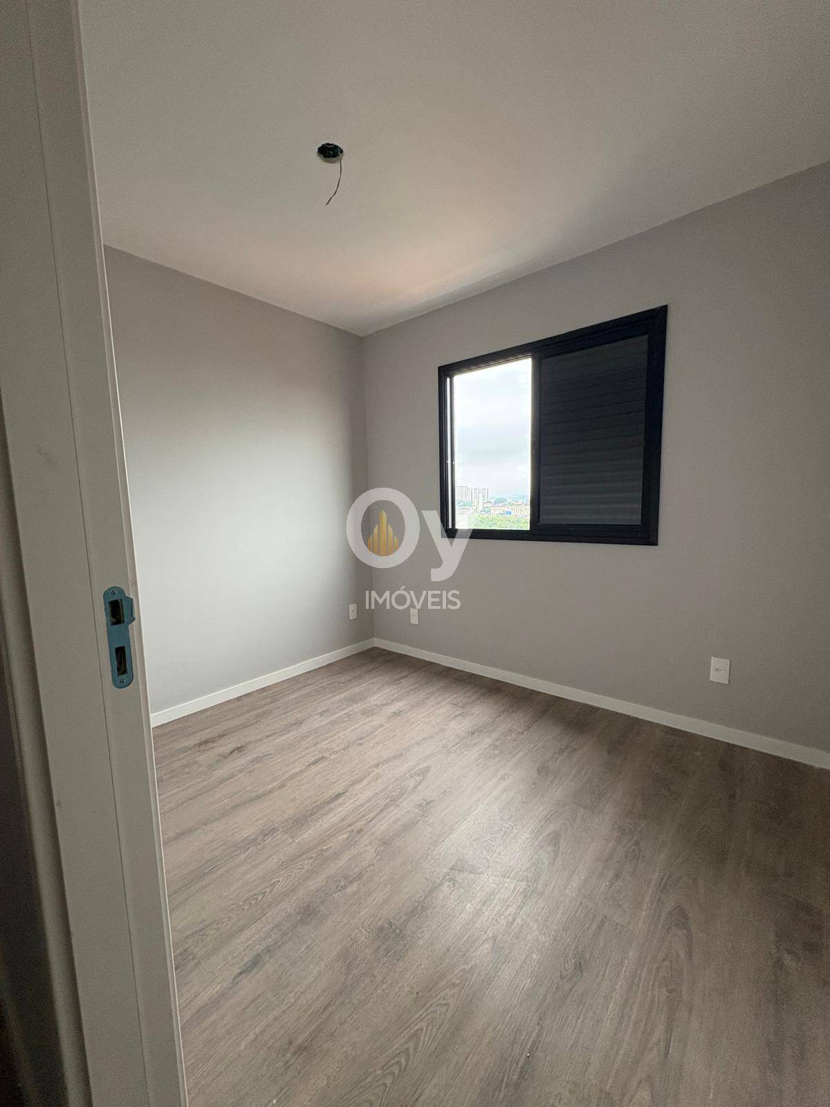 Apartamento com suíte e varanda gourmet no Palmares Boulevard