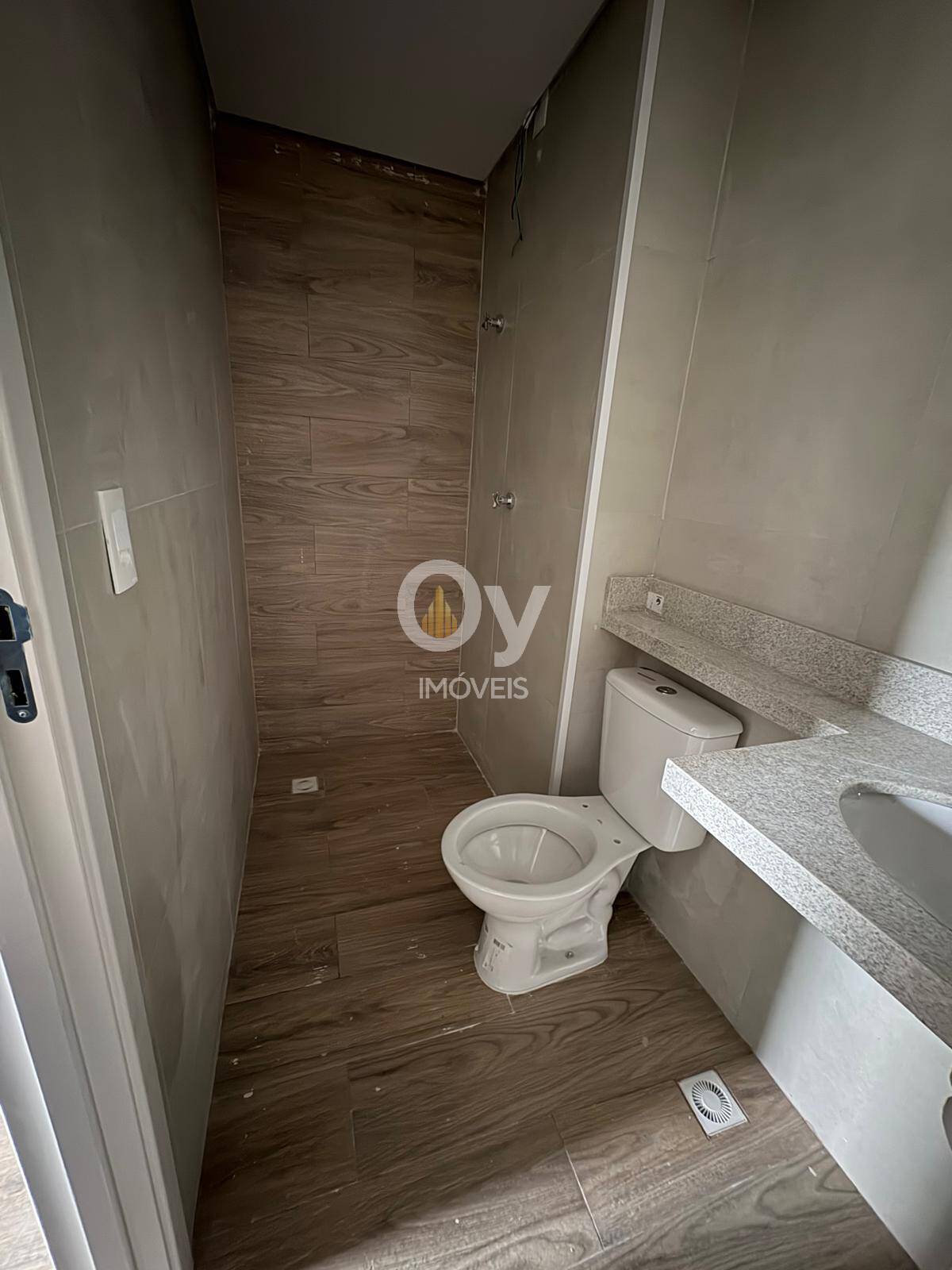 Apartamento com suíte e varanda gourmet no Palmares Boulevard