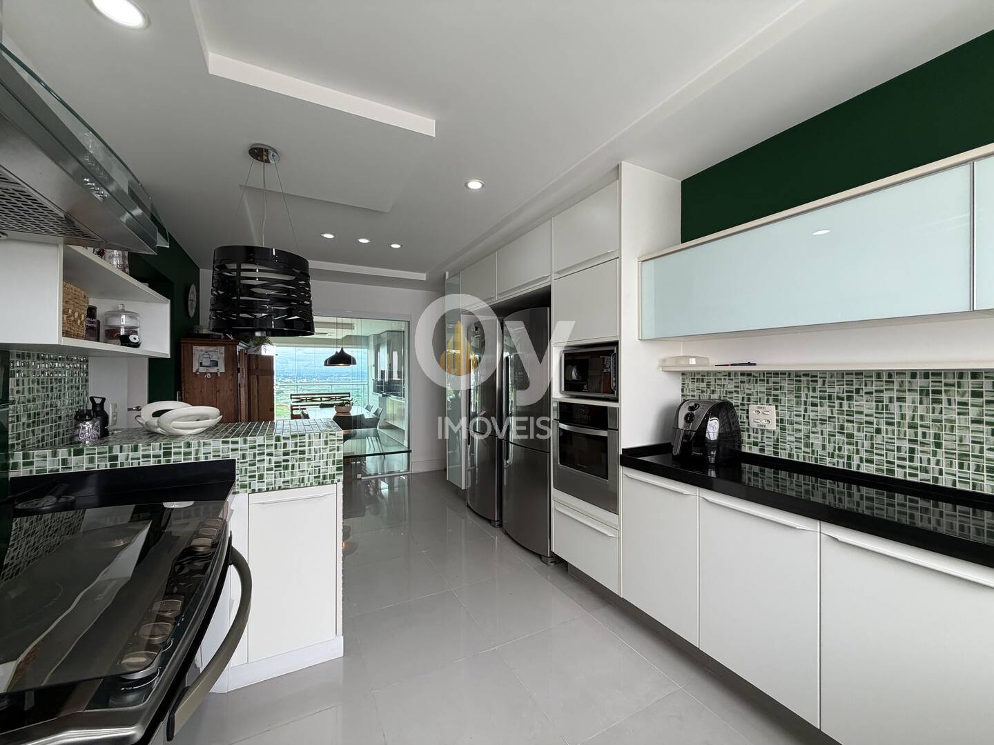 Apartamento 259m no Belvedere – Jardim das Colinas | Vista Livre | 4 suítes