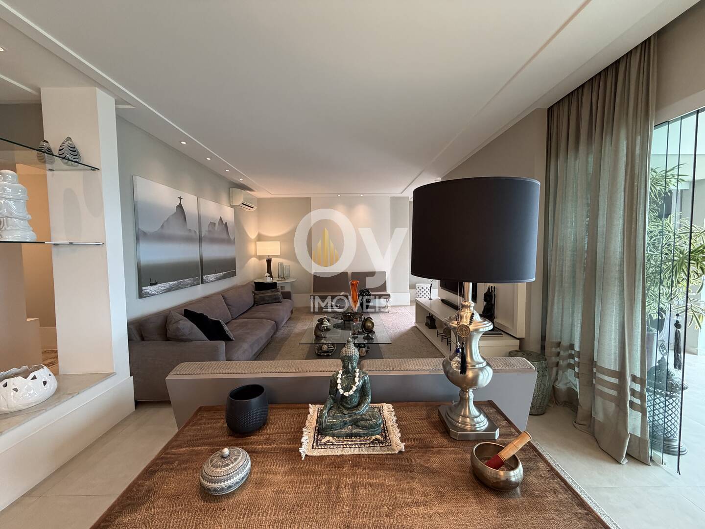 Apartamento 259m no Belvedere – Jardim das Colinas | Vista Livre | 4 suítes