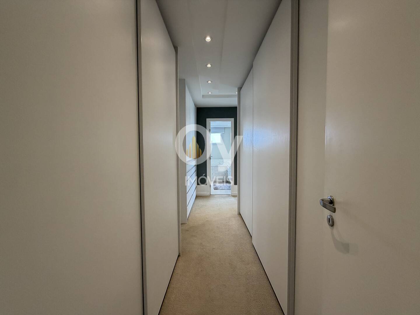 Apartamento 259m no Belvedere – Jardim das Colinas | Vista Livre | 4 suítes
