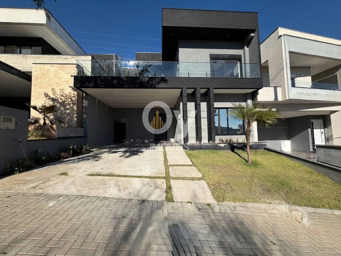Sobrado Novo com 3 Suítes e Piscina Aquecida | Vivva