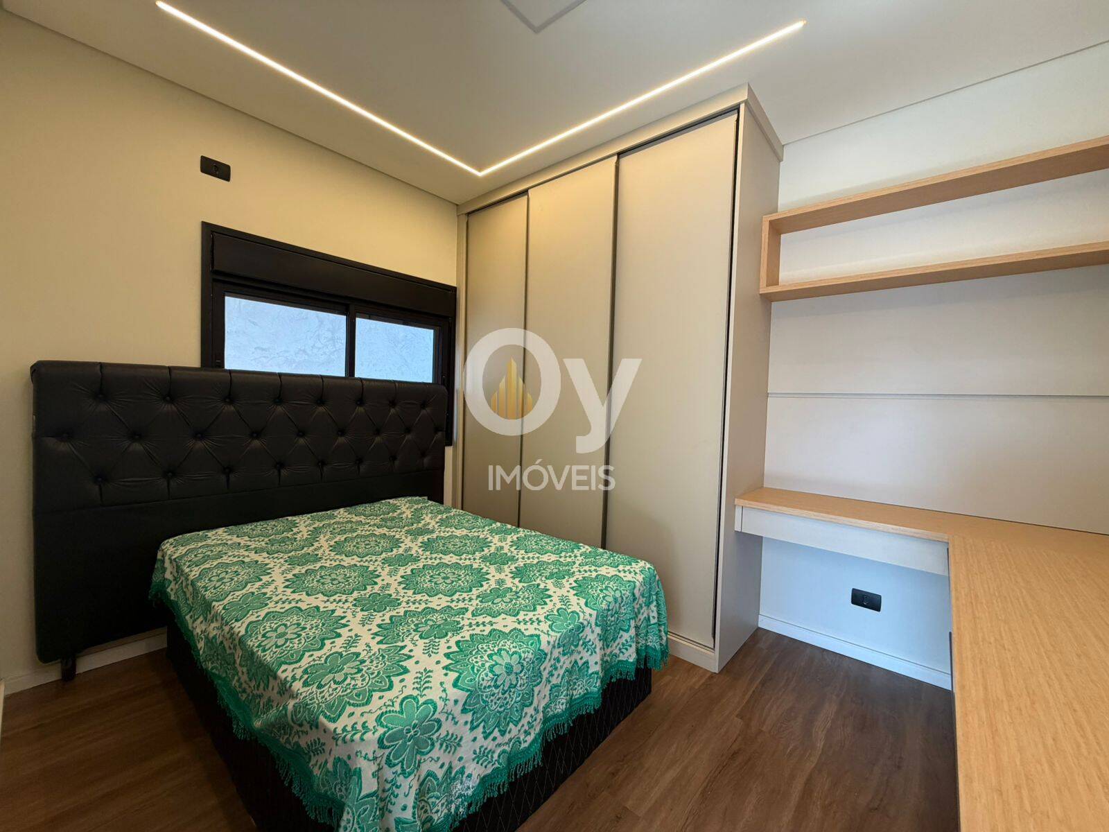 Sobrado Novo com 3 Suítes e Piscina Aquecida | Vivva