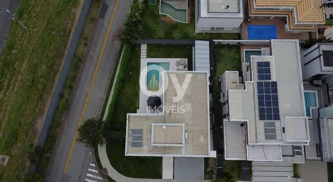 Casa de Esquina 100% Mobiliada no Urbanova | Vista Permanente para a Serra