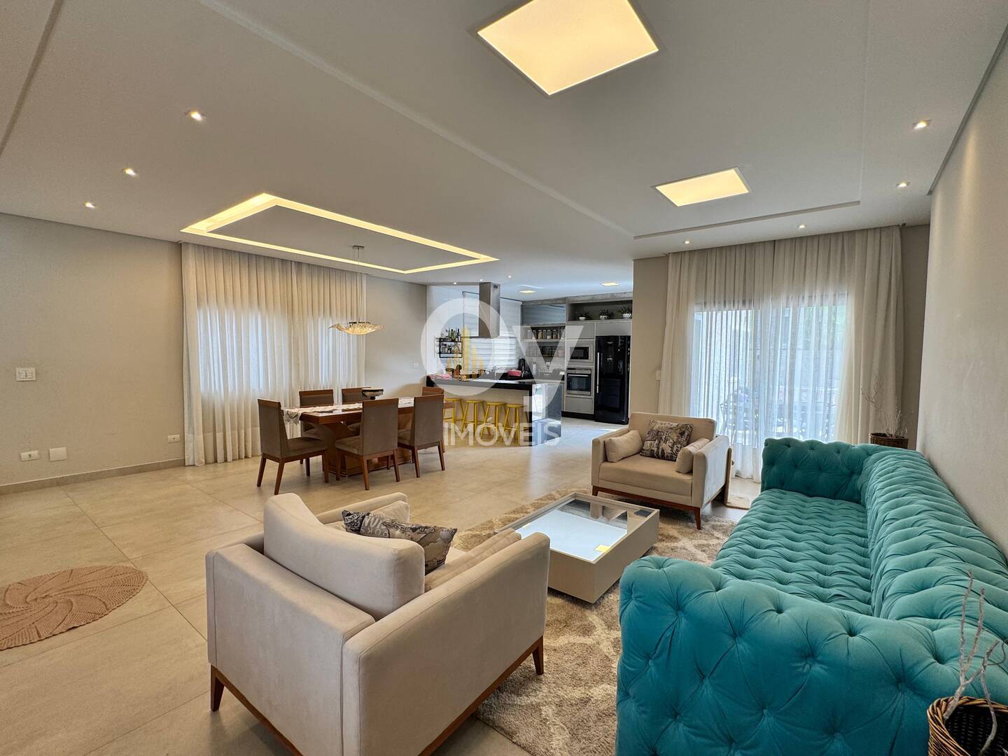 Casa com 325m² e 4 Suítes Extraordinárias | conforto e da privacidade | SJC