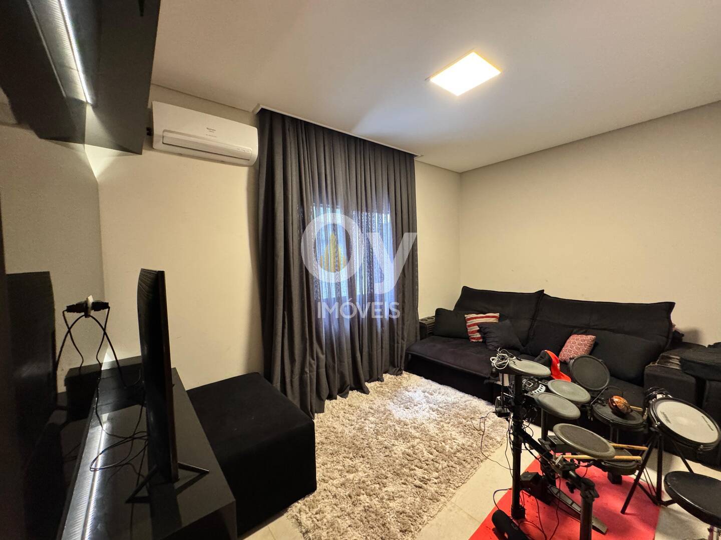 Casa com 325m² e 4 Suítes Extraordinárias | conforto e da privacidade | SJC