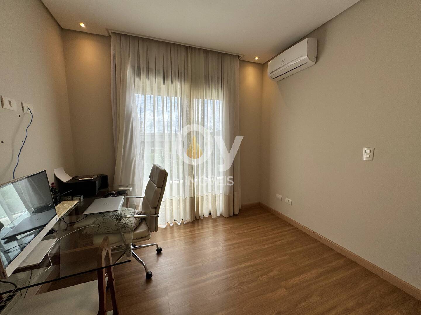 Casa com 325m² e 4 Suítes Extraordinárias | conforto e da privacidade | SJC
