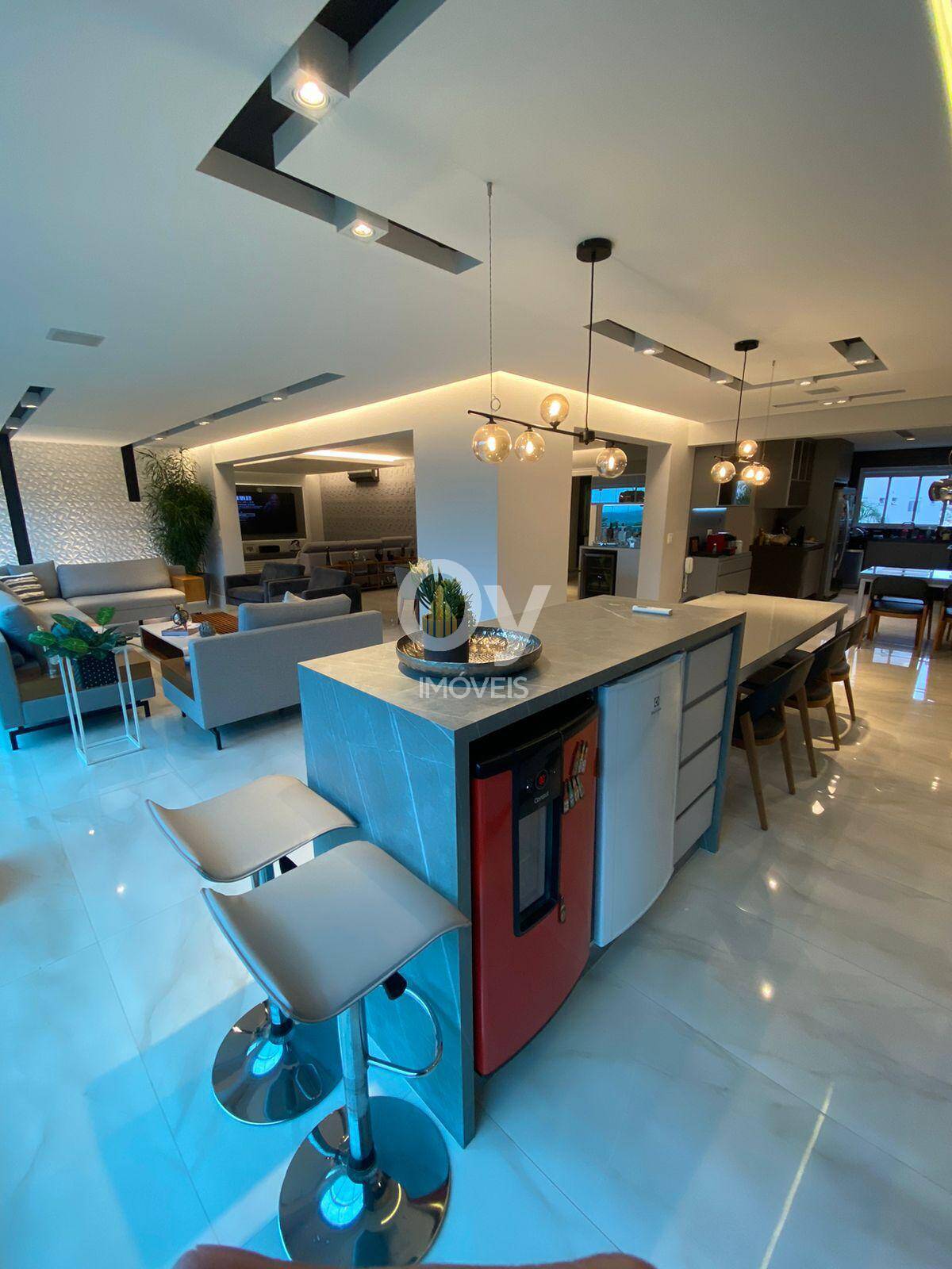 Apartamento Belvedere á venda | 259 m² | 4 Dormitórios | 3 Suítes