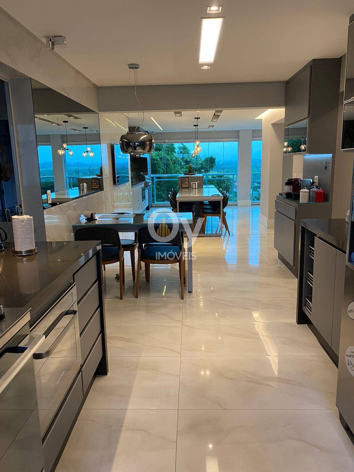 Apartamento Belvedere á venda | 259 m² | 4 Dormitórios | 3 Suítes