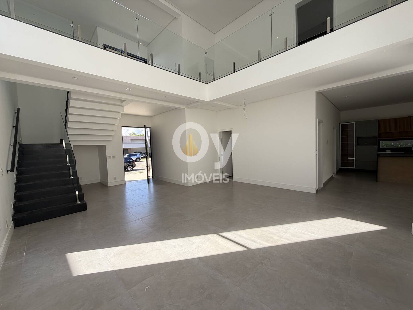 Sobrado Novo Alto Padrão SJC | 4 Suítes, Lazer e Vista Serra da Mantiqueira