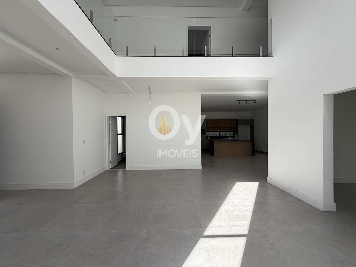 Sobrado Novo Alto Padrão SJC | 4 Suítes, Lazer e Vista Serra da Mantiqueira