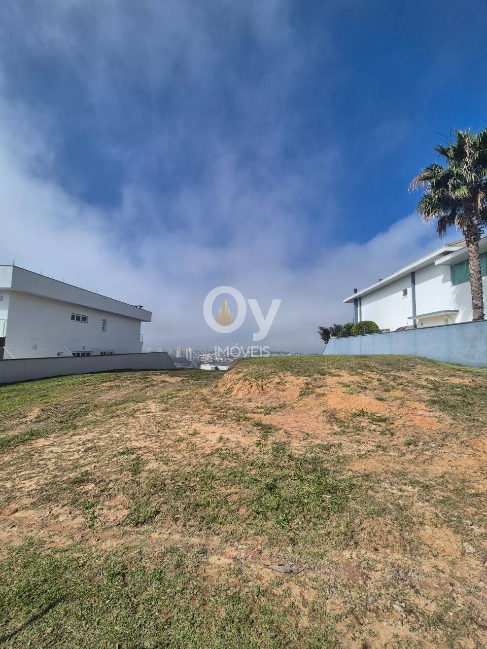 Terreno aclive - Reserva do Paratehy Sul | 816 m² | Vista privilegiada!