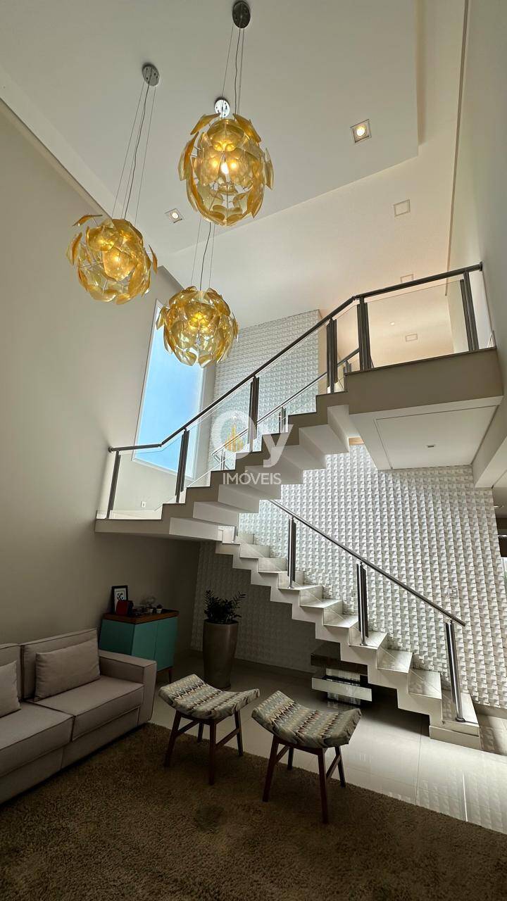 Sobrado à Venda | 430 m² de Área Construída | 4 Suítes | 6 Vagas