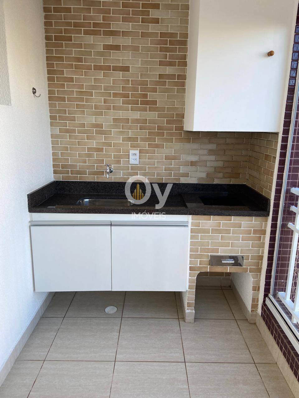 Apartamento locação Fênix/ frente à praça do Aquarius